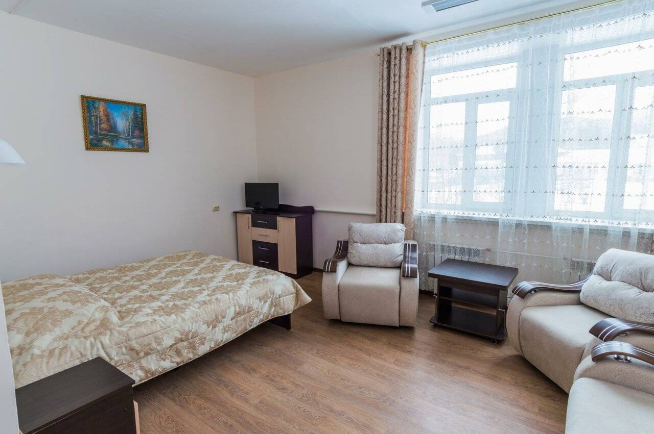 Номер стандарт с 1 двуспальной кроватью